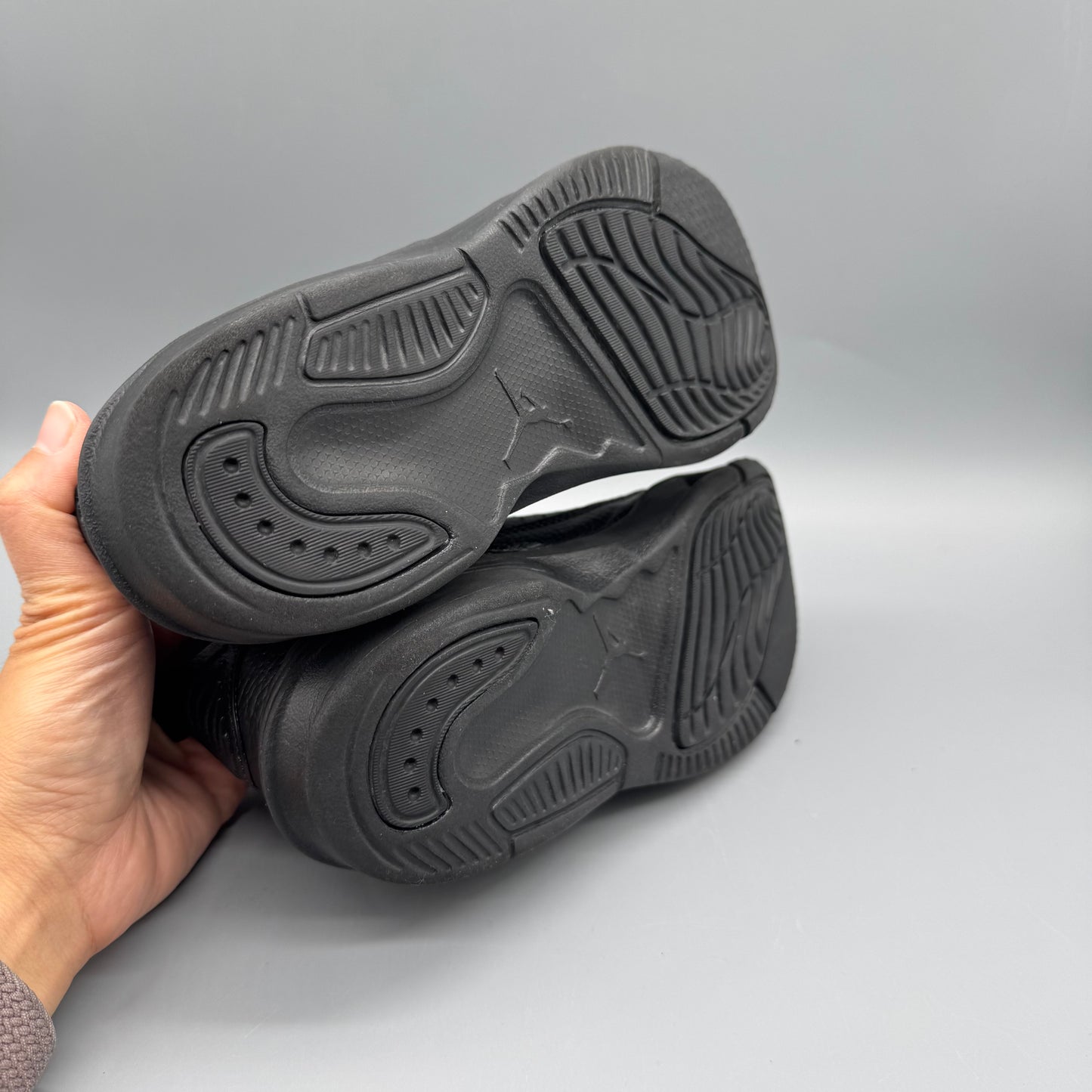 Nike / Jordan Max Aura 5 / Running Shoes / J1