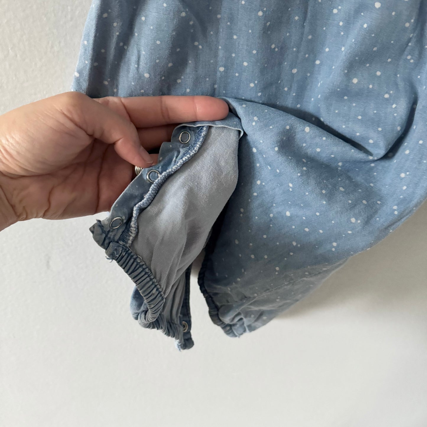 Topo mini / Barboteuse chambray à pois / 68 (3-6M)