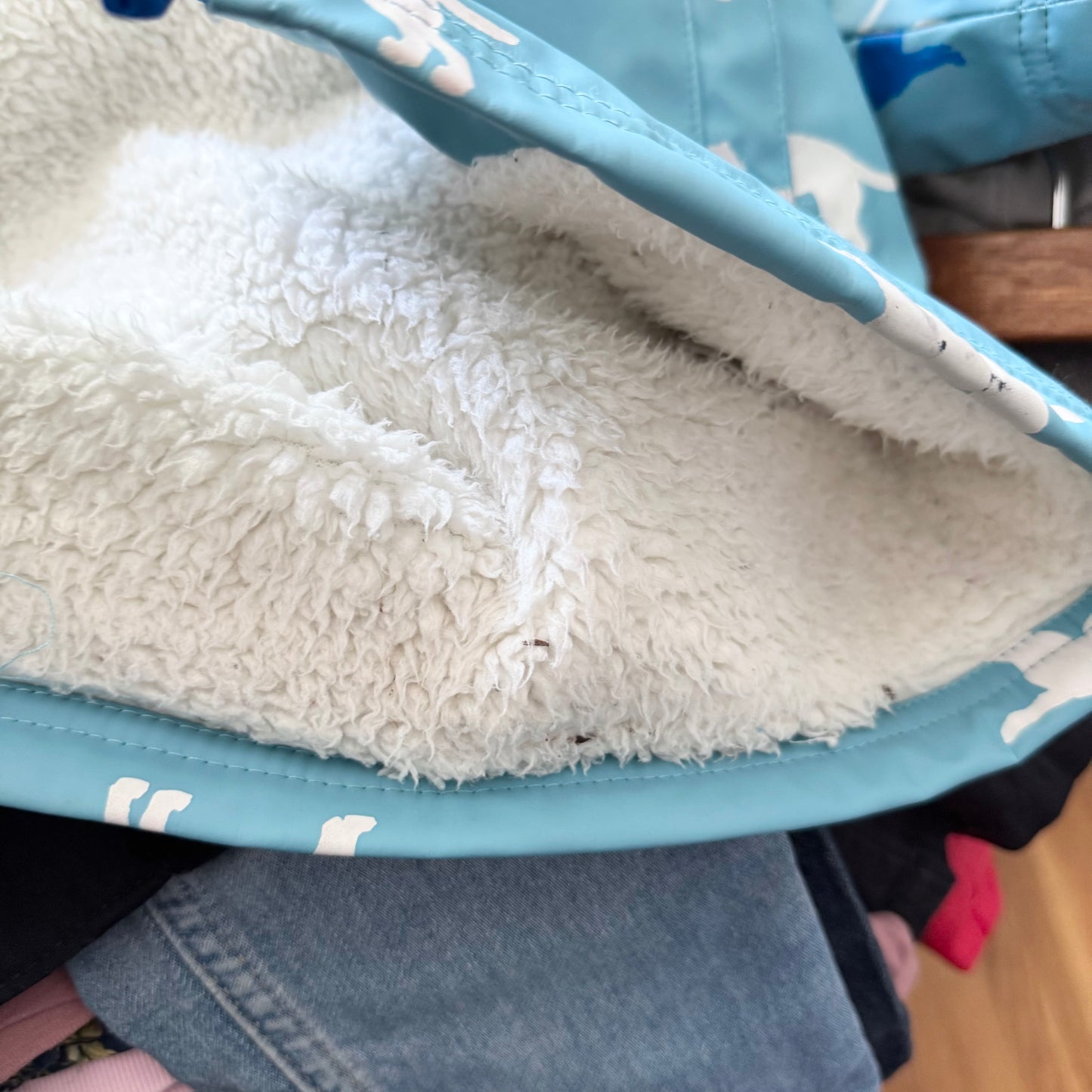 Hatley / Light blue sherpa lined rain jacket / 3Y