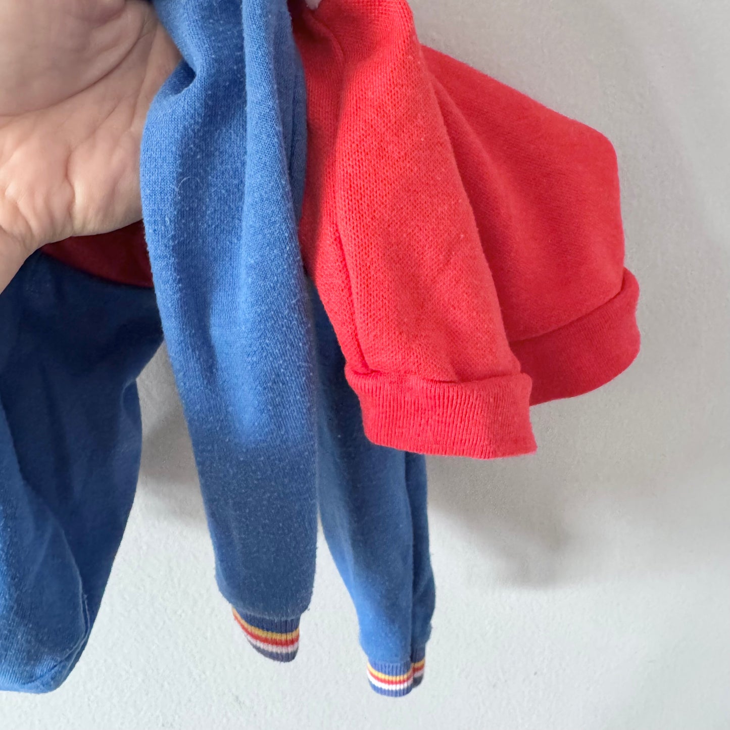 Vintage / Sweat à capuche boutonné Sports Club / 3T (Convient 18 mois)