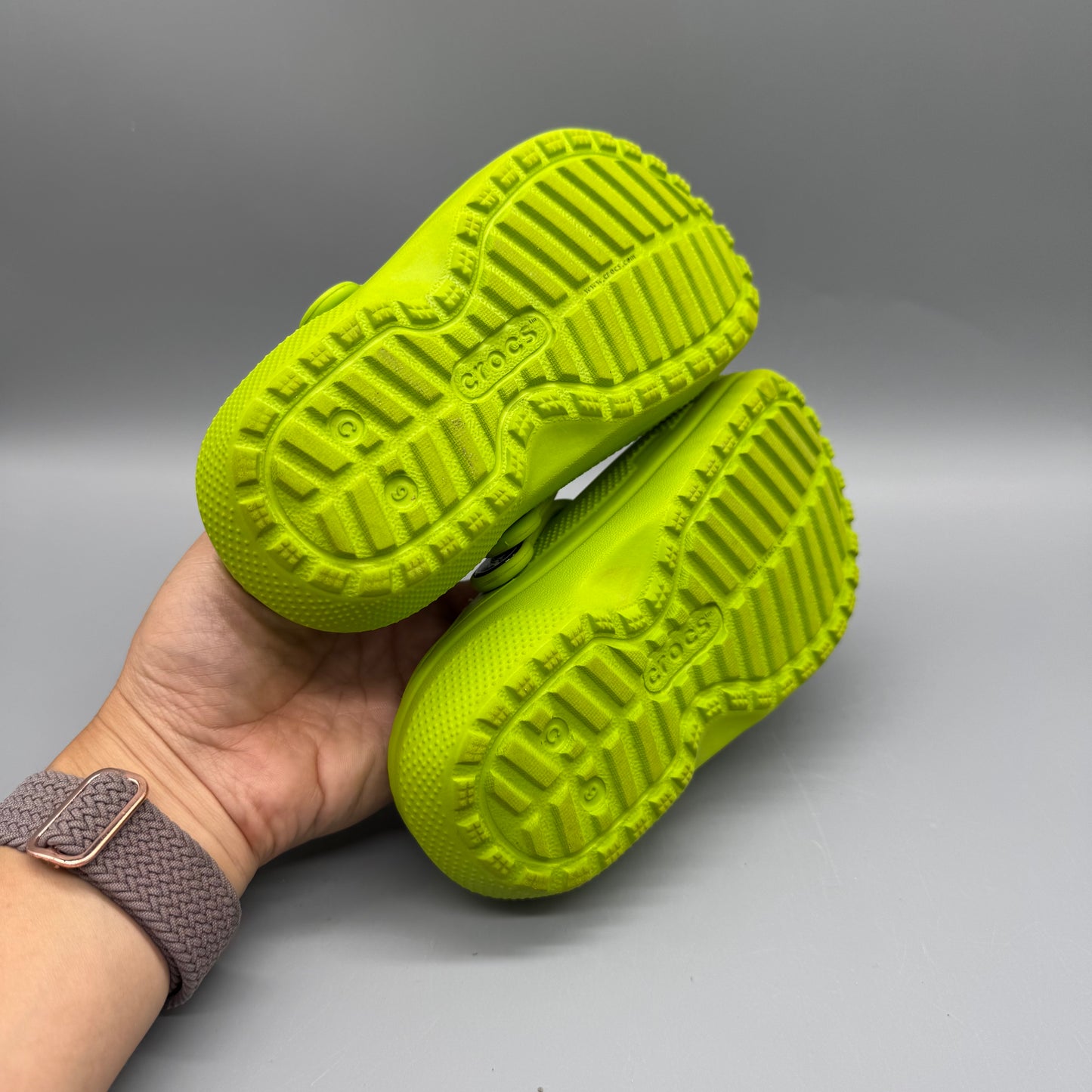Crocs / Sandals / US9