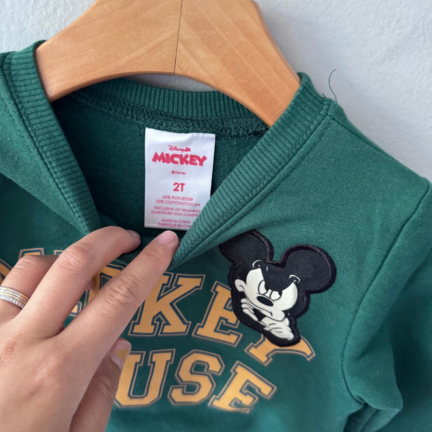 Disney / Mickey green sweatshirt / 2T