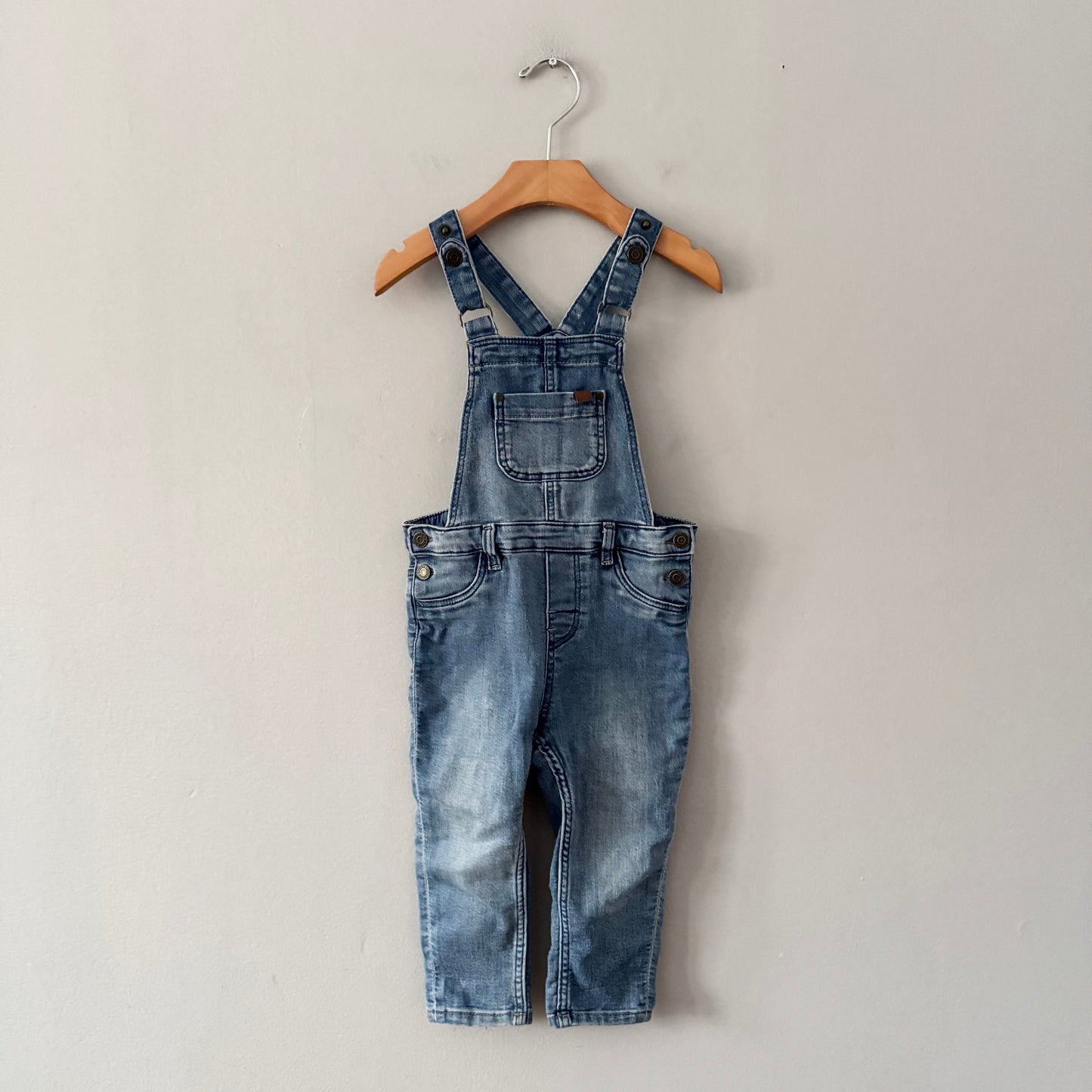 H&M / Denim overalls / 12-18M
