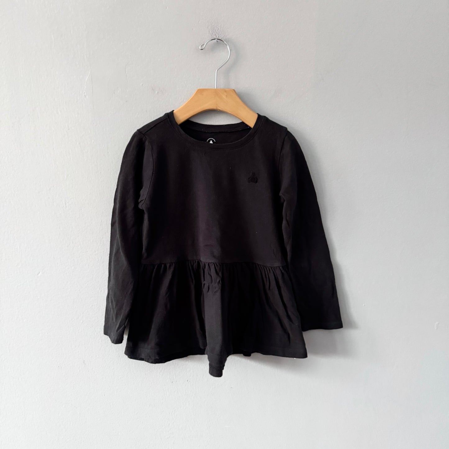 Gap	/ Black long sleeve tunic / 5Y