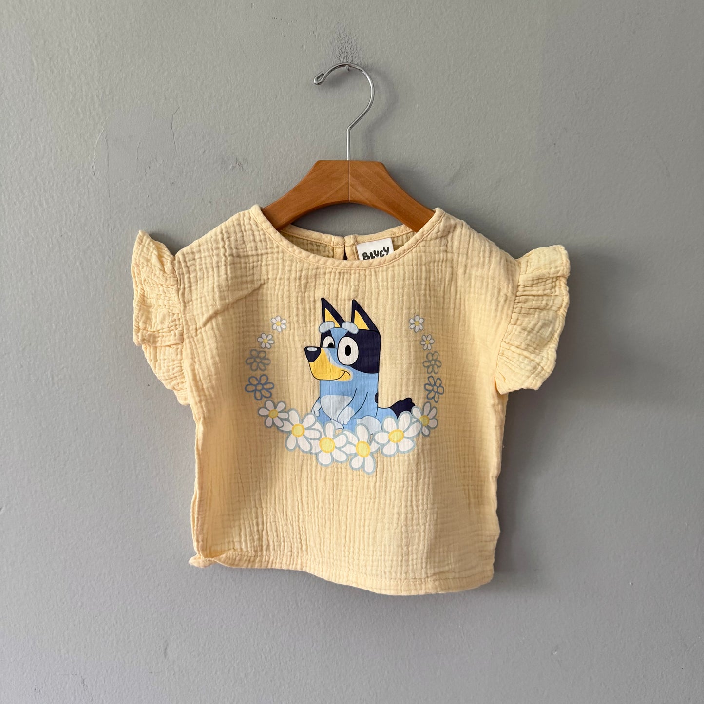 Bluey / Light yellow muslin short sleeve top / 4T
