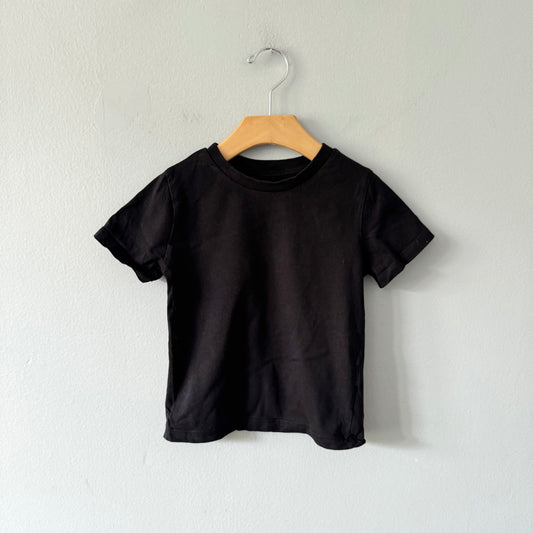 H&M / Black T-shirt / 2-4Y