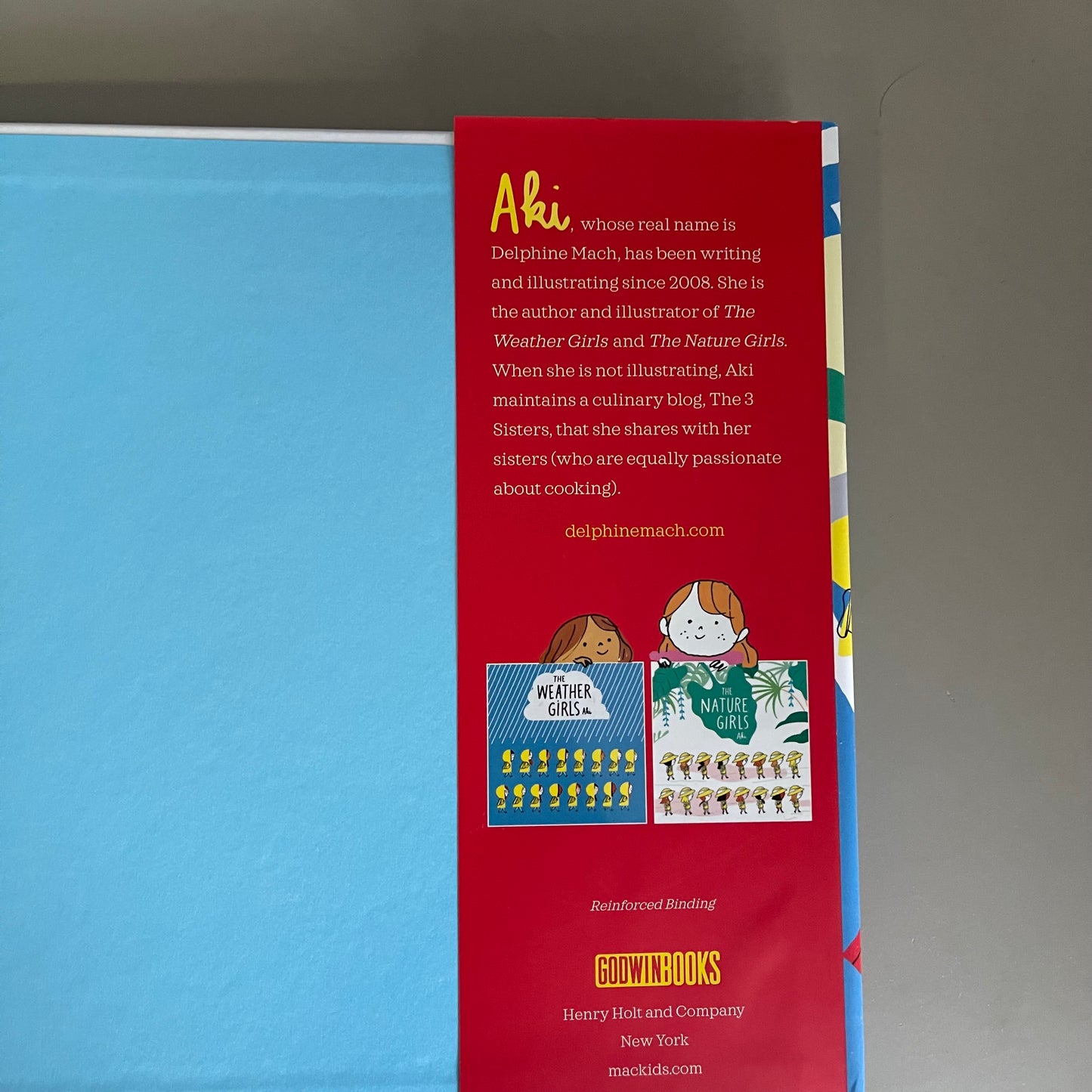 [Brand New] The City Girls / Aki