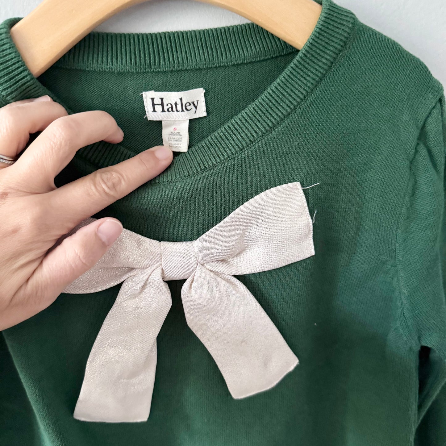Hatley / Green knit with golden ribbon / 8Y