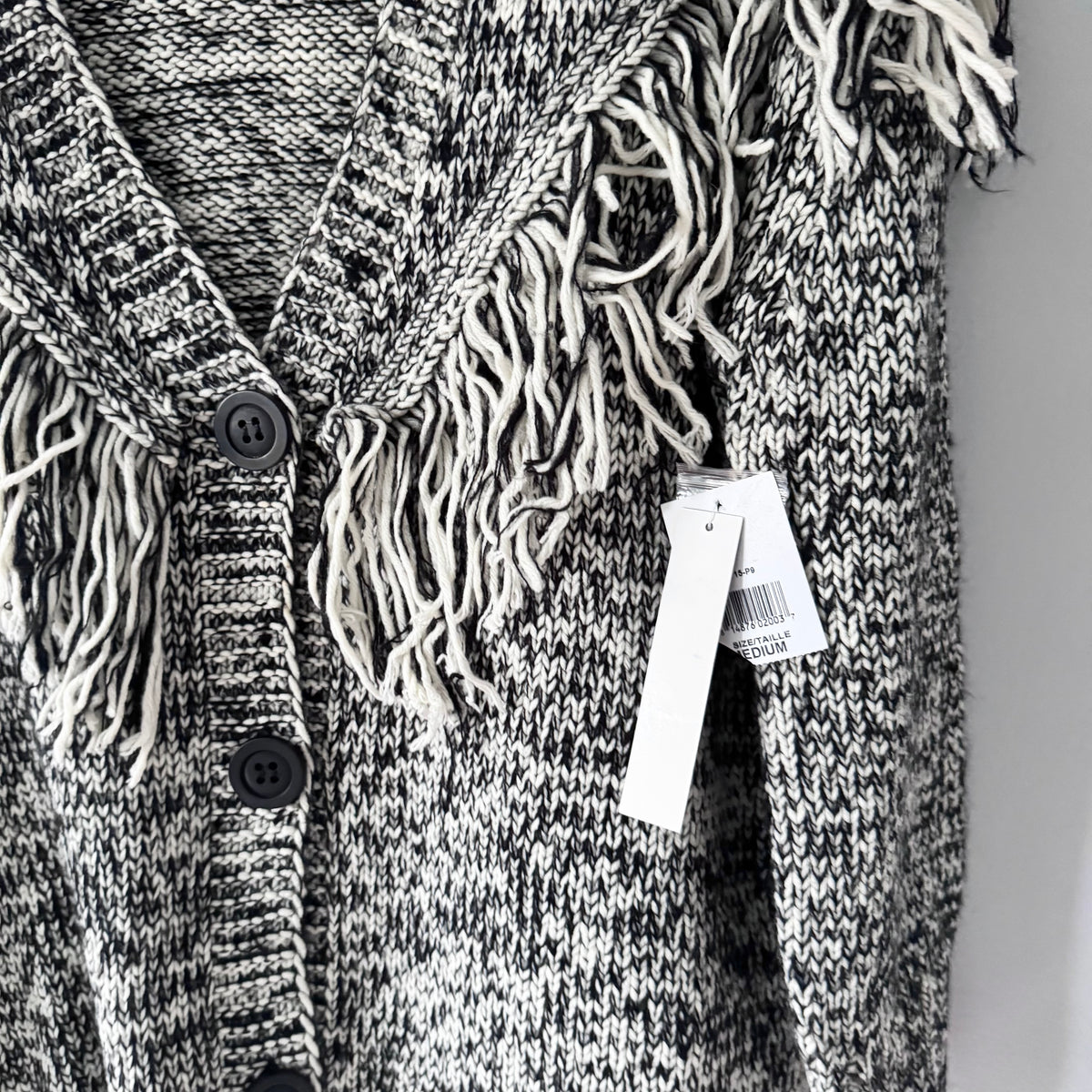 Design Lab / Lord & Taylor Sweaters / Women M - New with tag