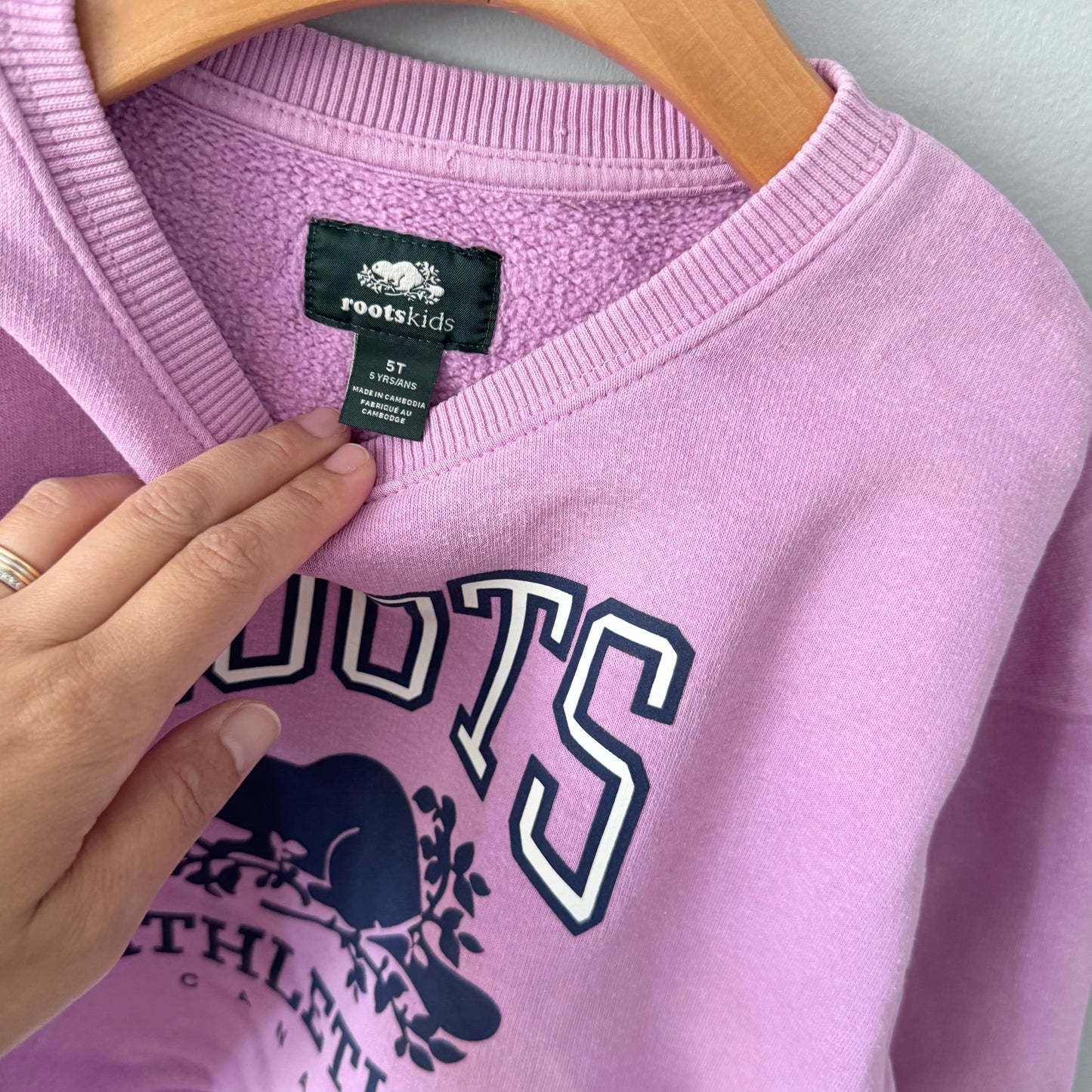 Roots / Purple sweatshirt / 5T
