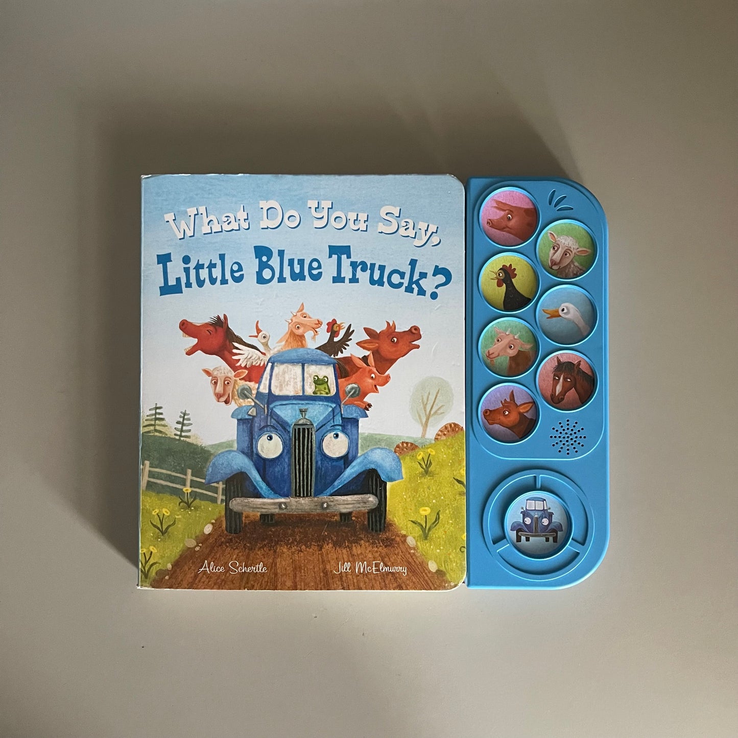 What Do You Say, Little Blue Truck? / Alice Schertle