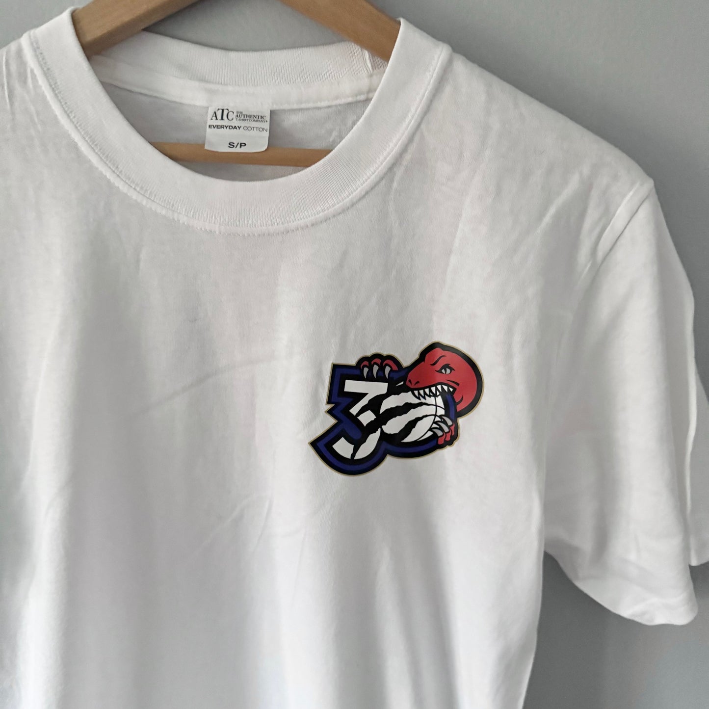 NBA / Toronto Raptors	30th Anniversary T-shirt / Small