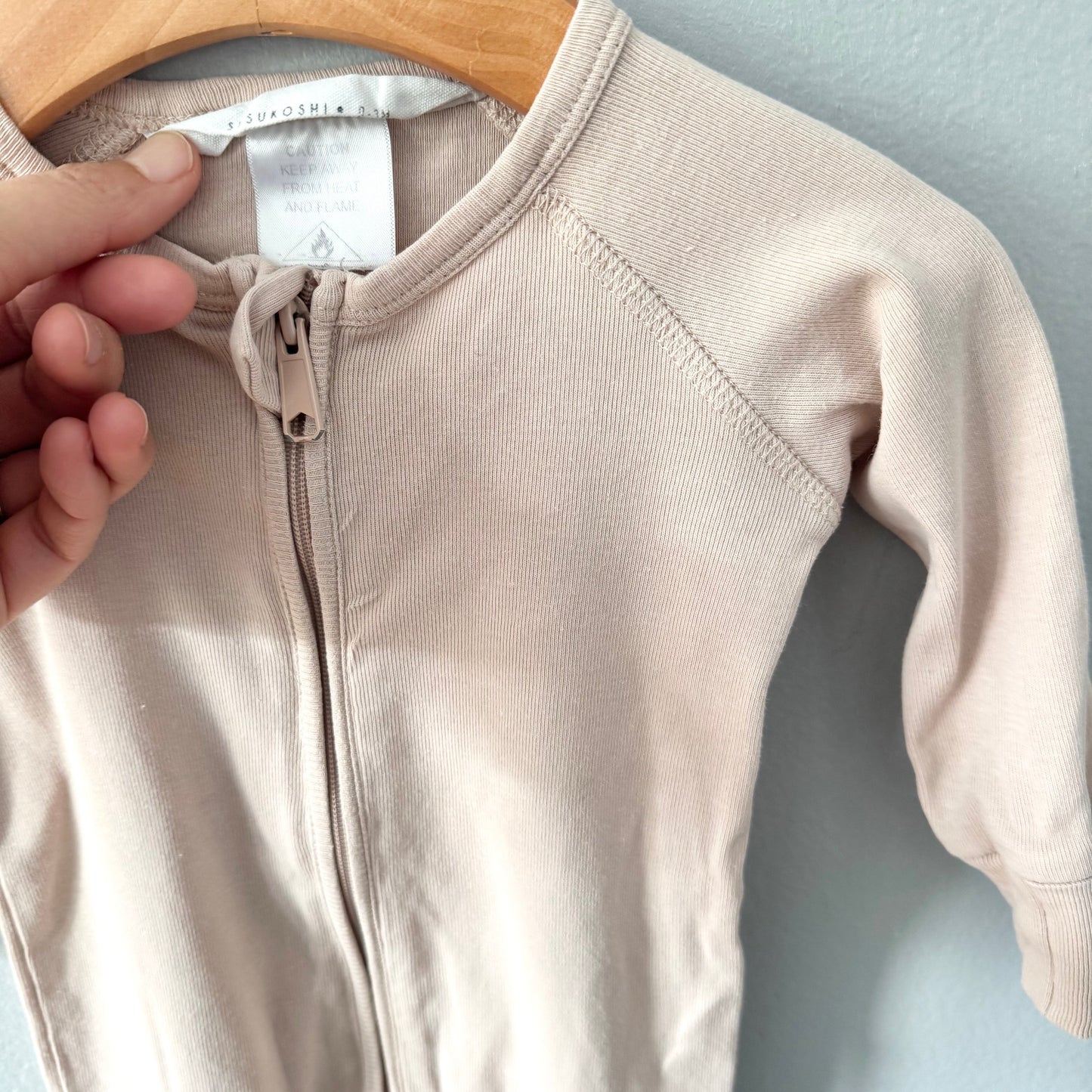 Susukoshi / Light pink beige romper / 0-3M