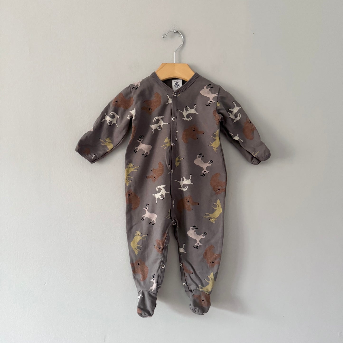 Petit Bateau / Grey brown x animal romper / 12M