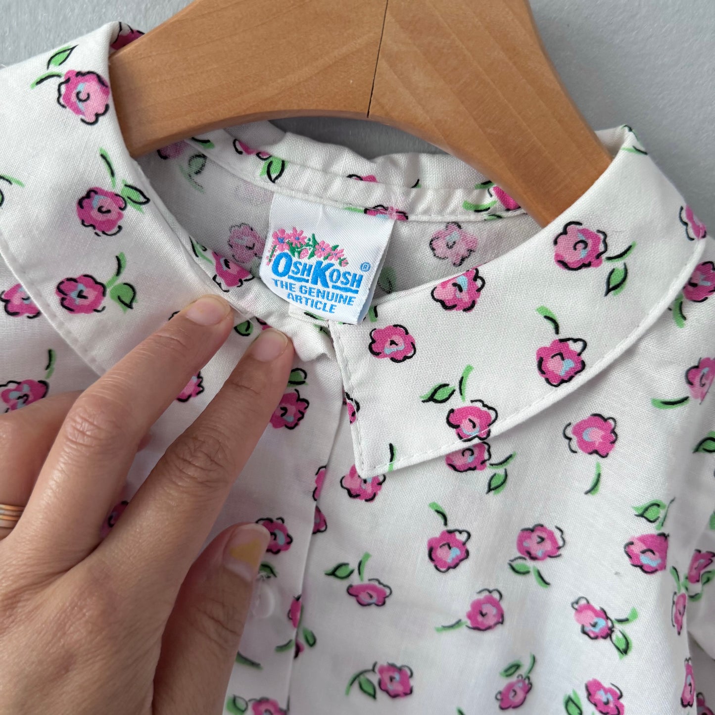 Oshkosh / White x pink flower blouse / 4Y