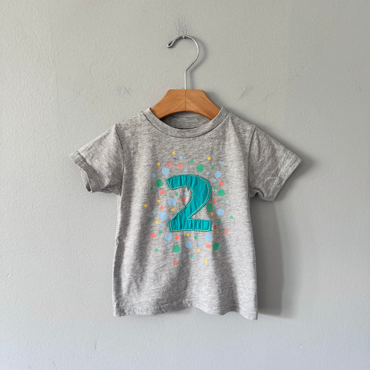 Hallmark / Light grey 2 T-shirt / 2T