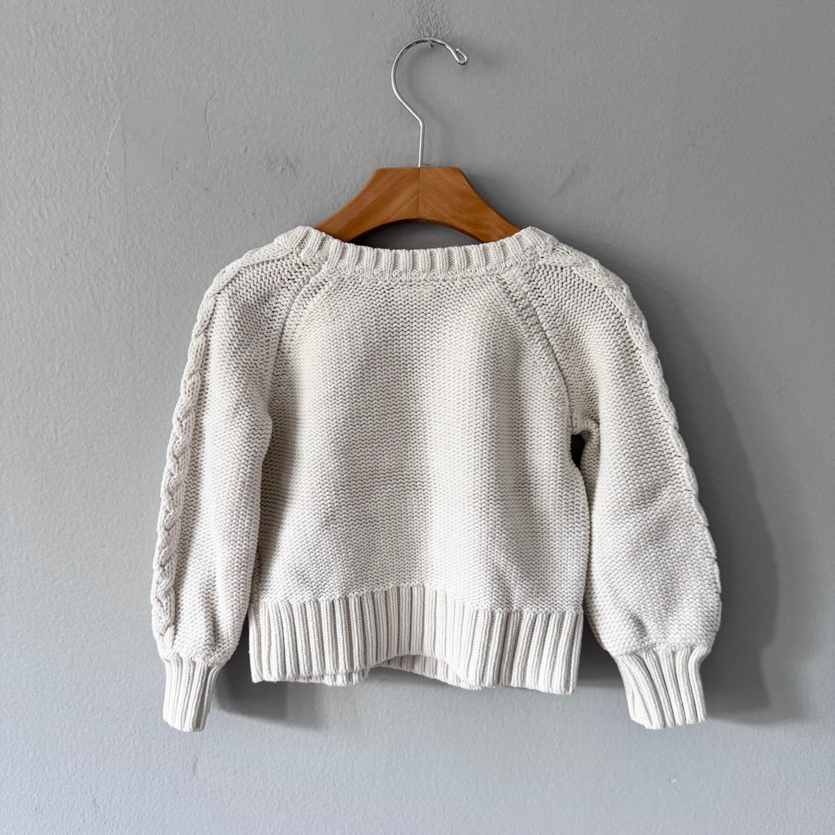 Gap / White cable cotton knit pullover / 3Y