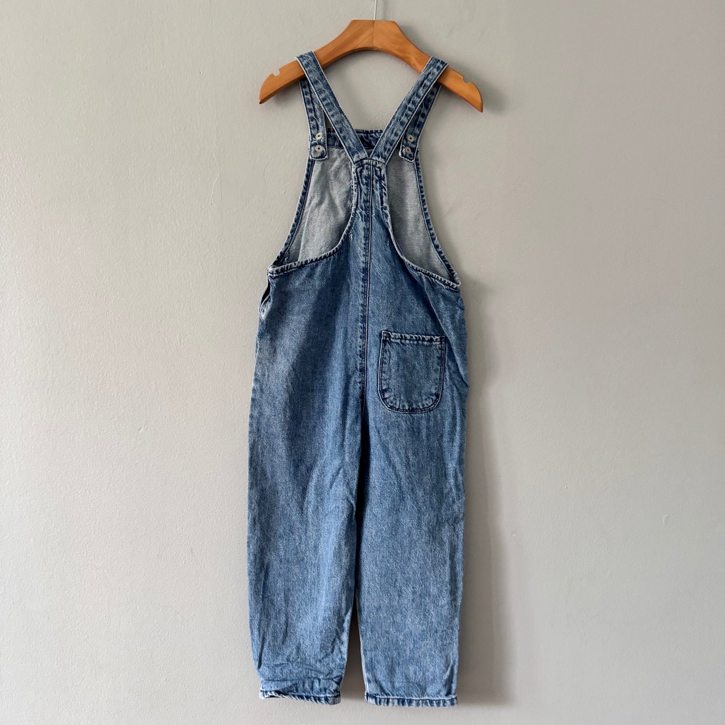 Zara / Denim overalls with floral pocket / 5-6Y