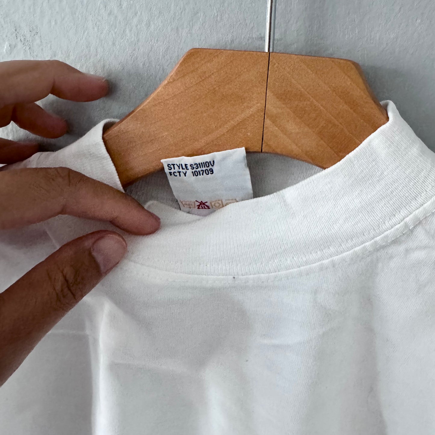 Vintage / White long sleeve T-shirt / 3Y