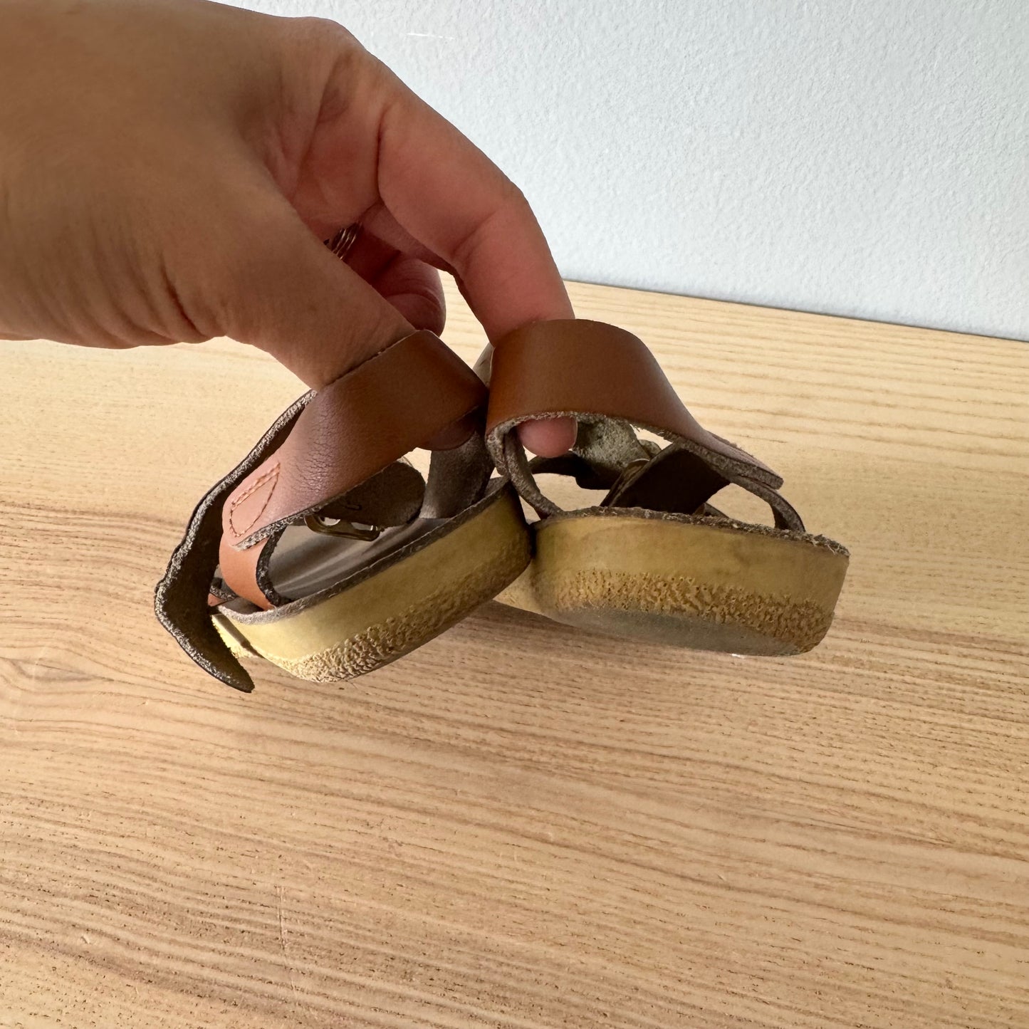 Salt Water / Sandals / US9