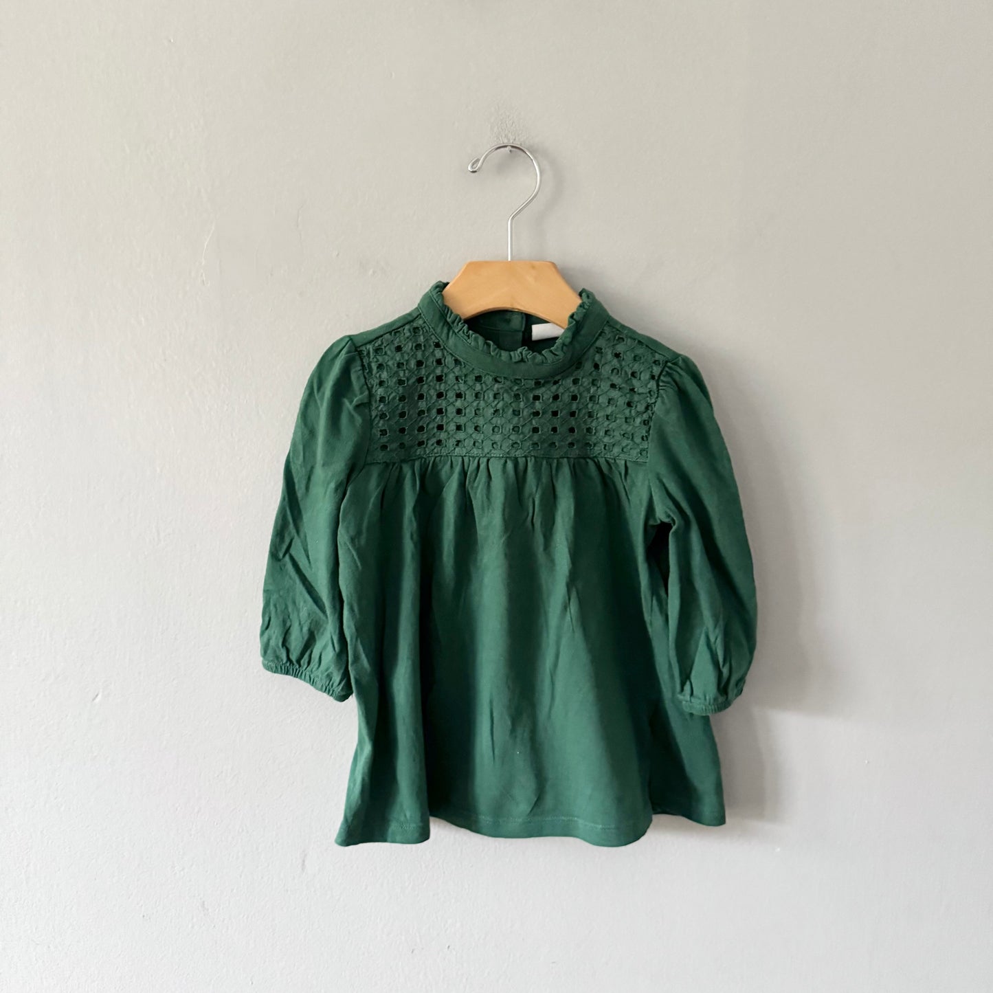 Gap / Green long sleeve / 4-5Y