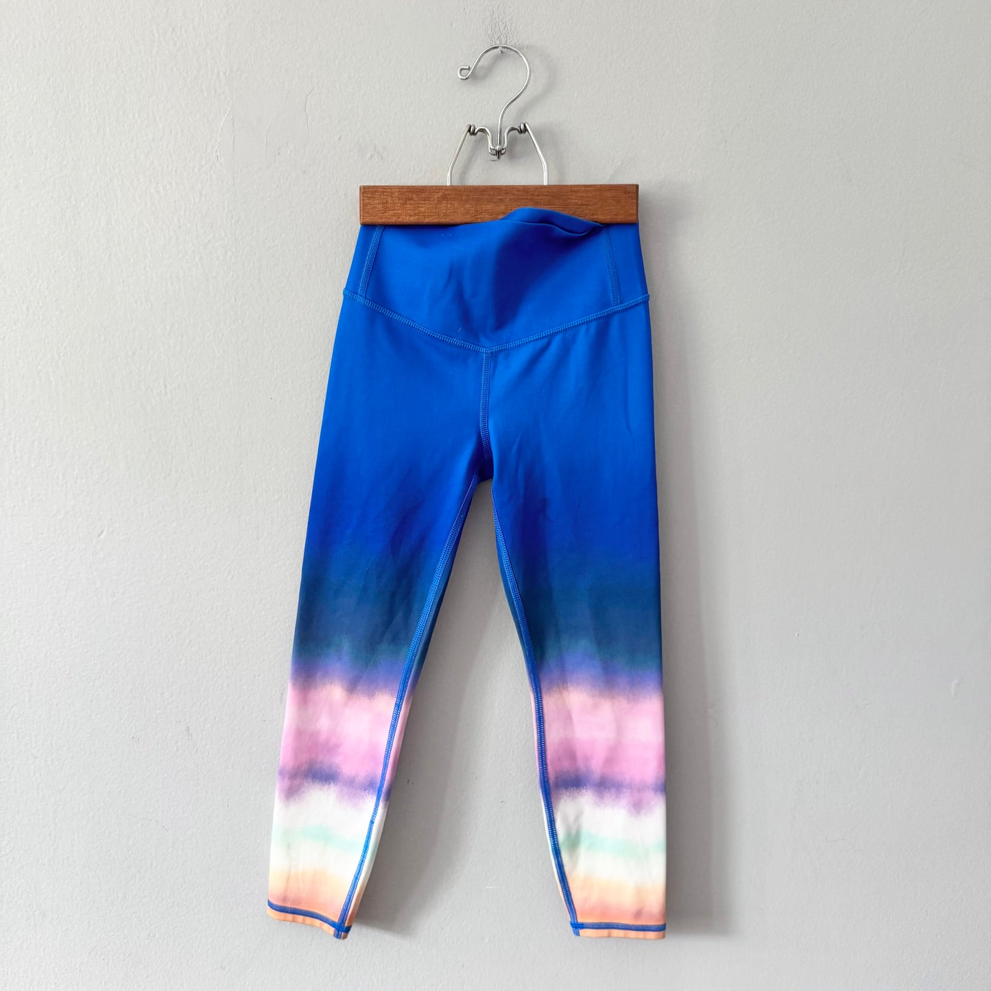 All in motion / Blue active leggings / 6Y