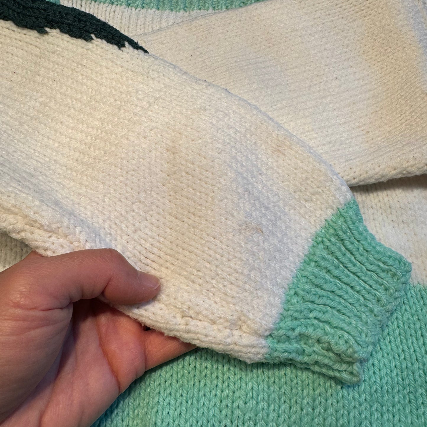 Handmade / White green dinosaur knit pullover / 5Y