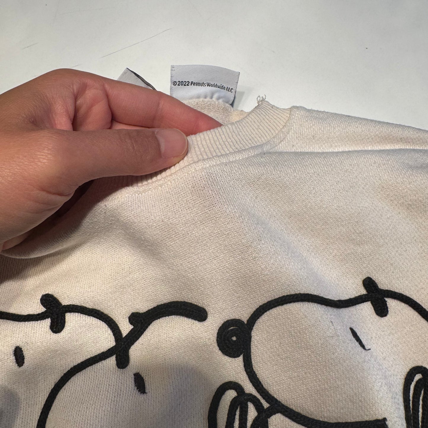 Zara / White Snoopy sweatshirt / 6Y