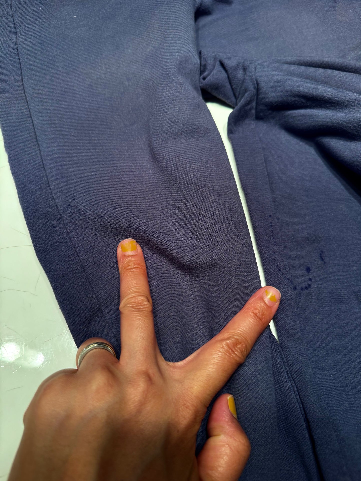 Miles the label / Navy sweatpants / 8Y