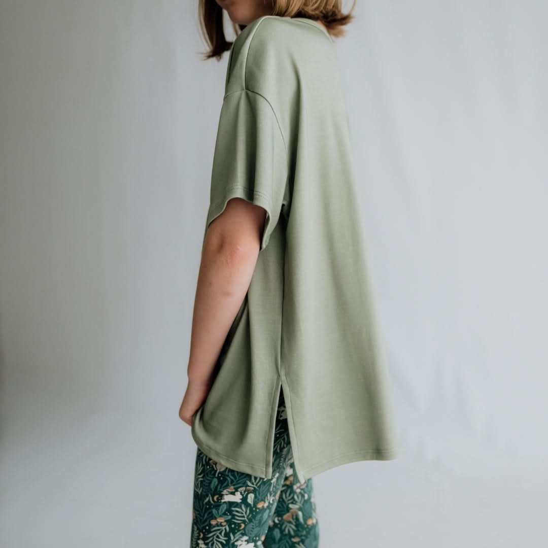 Little & Lively /  Bamboo Oversized T-Shirt | Sage / 7-8Y - New with tag