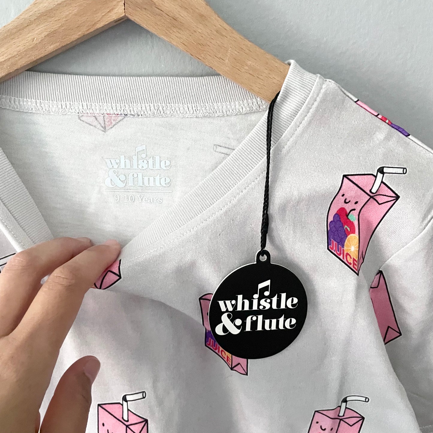 Whistle & Flute / Organic cotton T-shirt / 9-10Y
