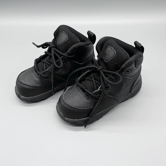 Nike / Manoa Boots / US8