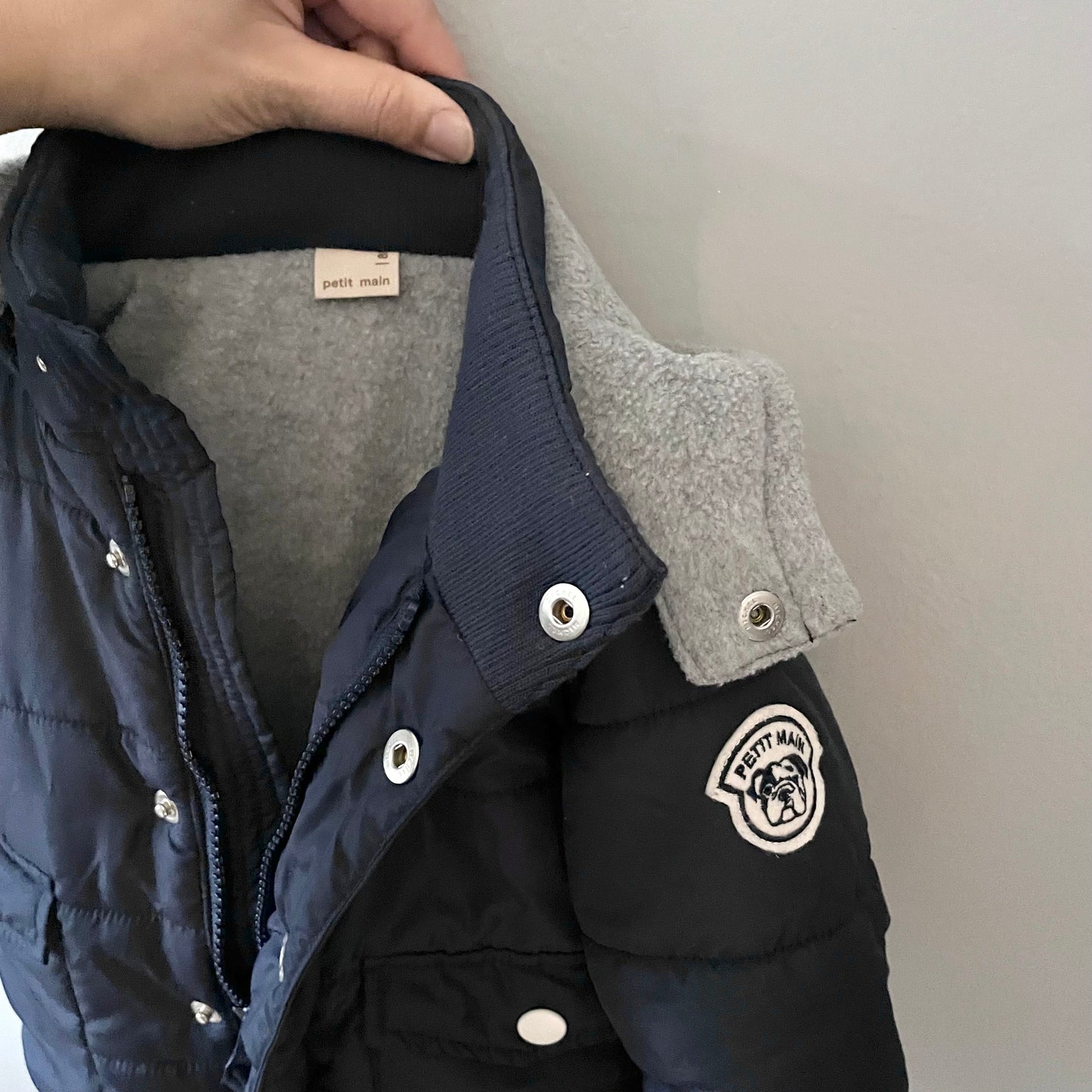 Petit Main / Navy puffer jacket / 12M