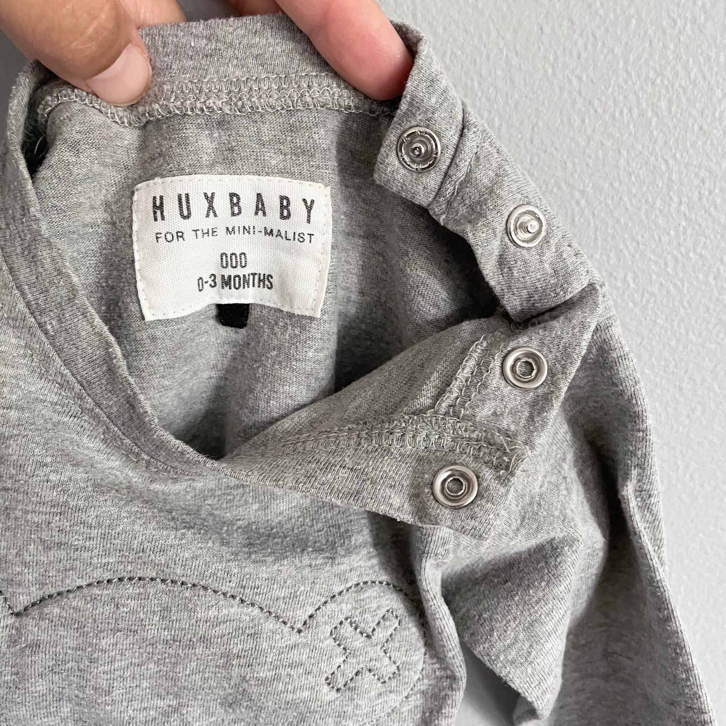 Huxbaby / Light grey long sleeve t-shirt / 0-3M