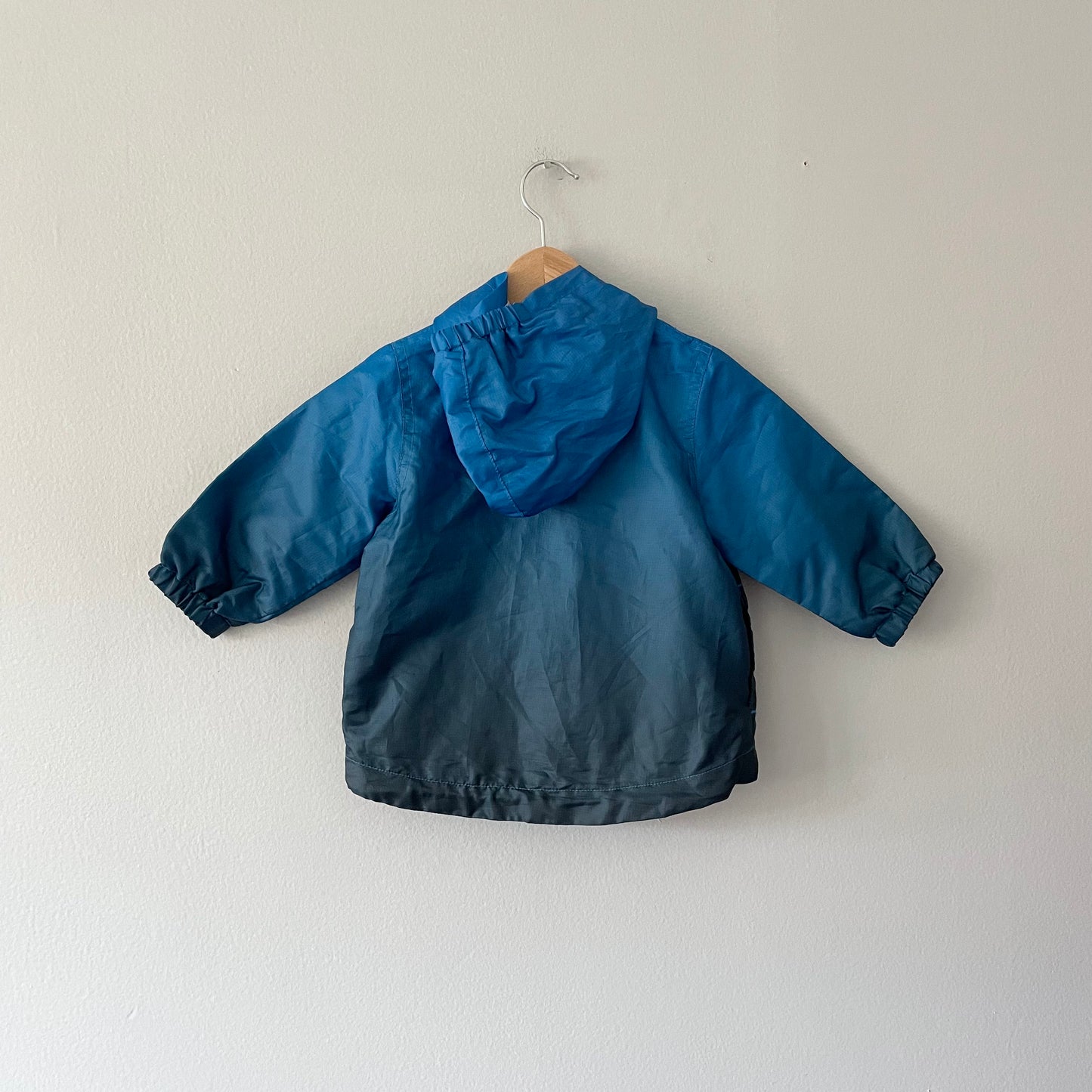 Souris Mini / Blue windbreaker / 12M